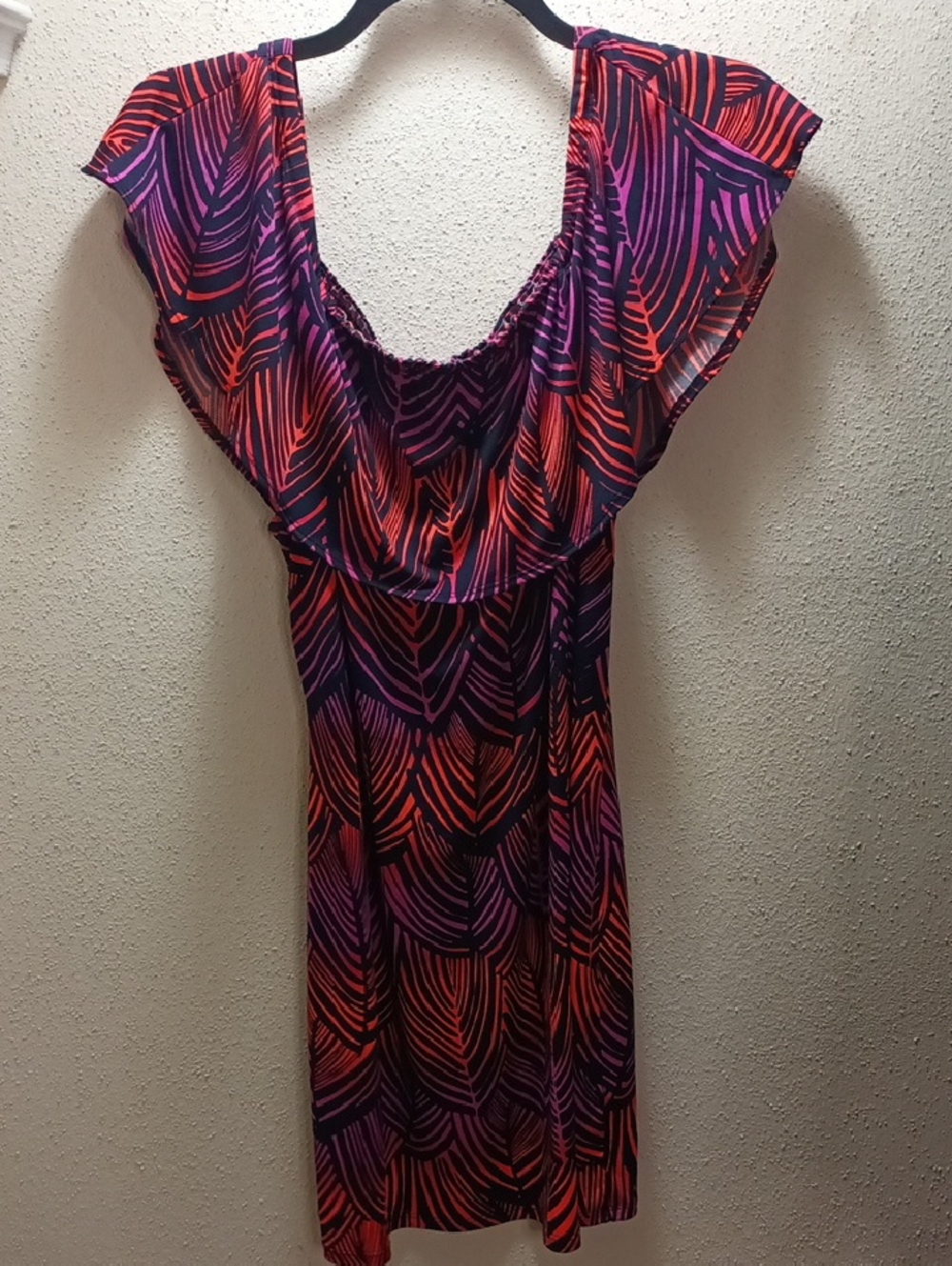 Trina Turk XL Multi Color Midi Dress. Worn Once. P2P Stretch 22. Length 38
